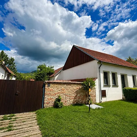 Výminka * Perná